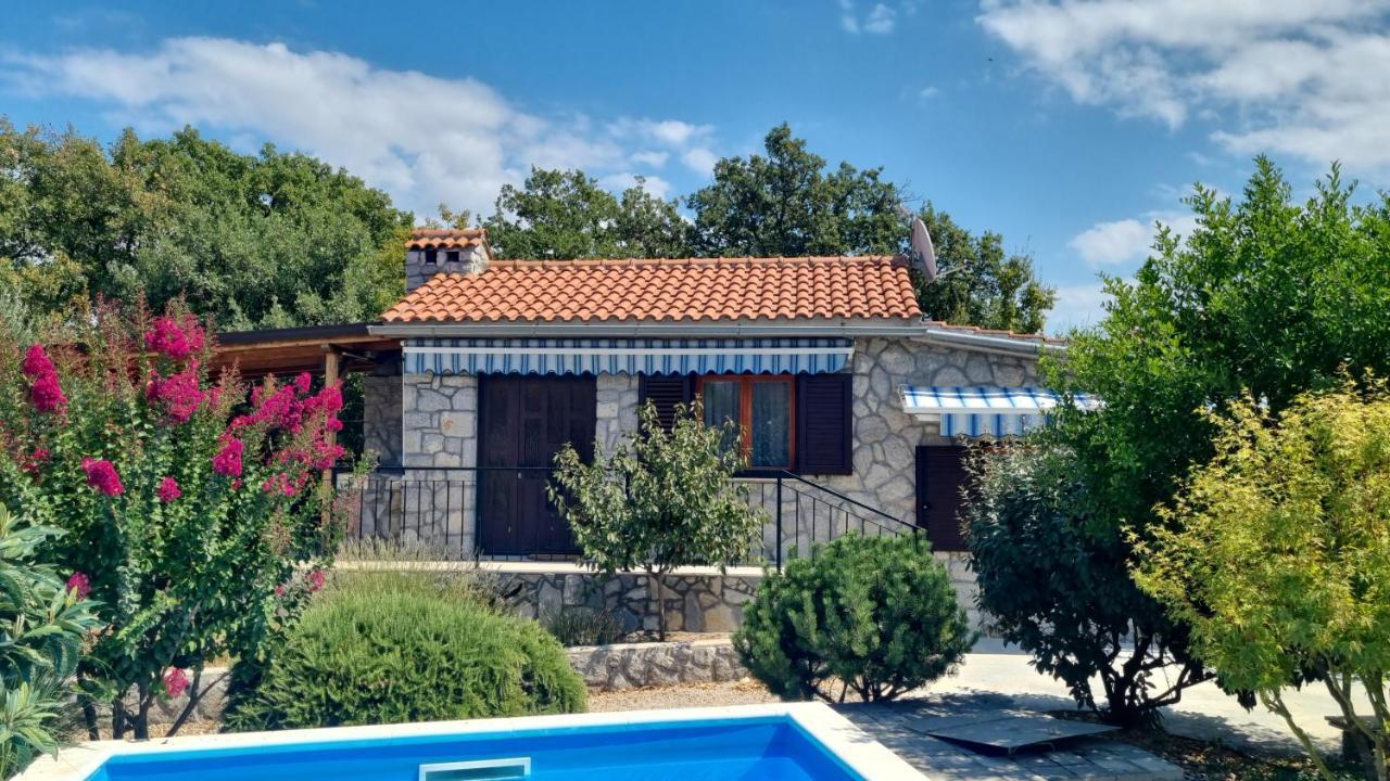 Villa Rossi Brzac Bagian luar foto