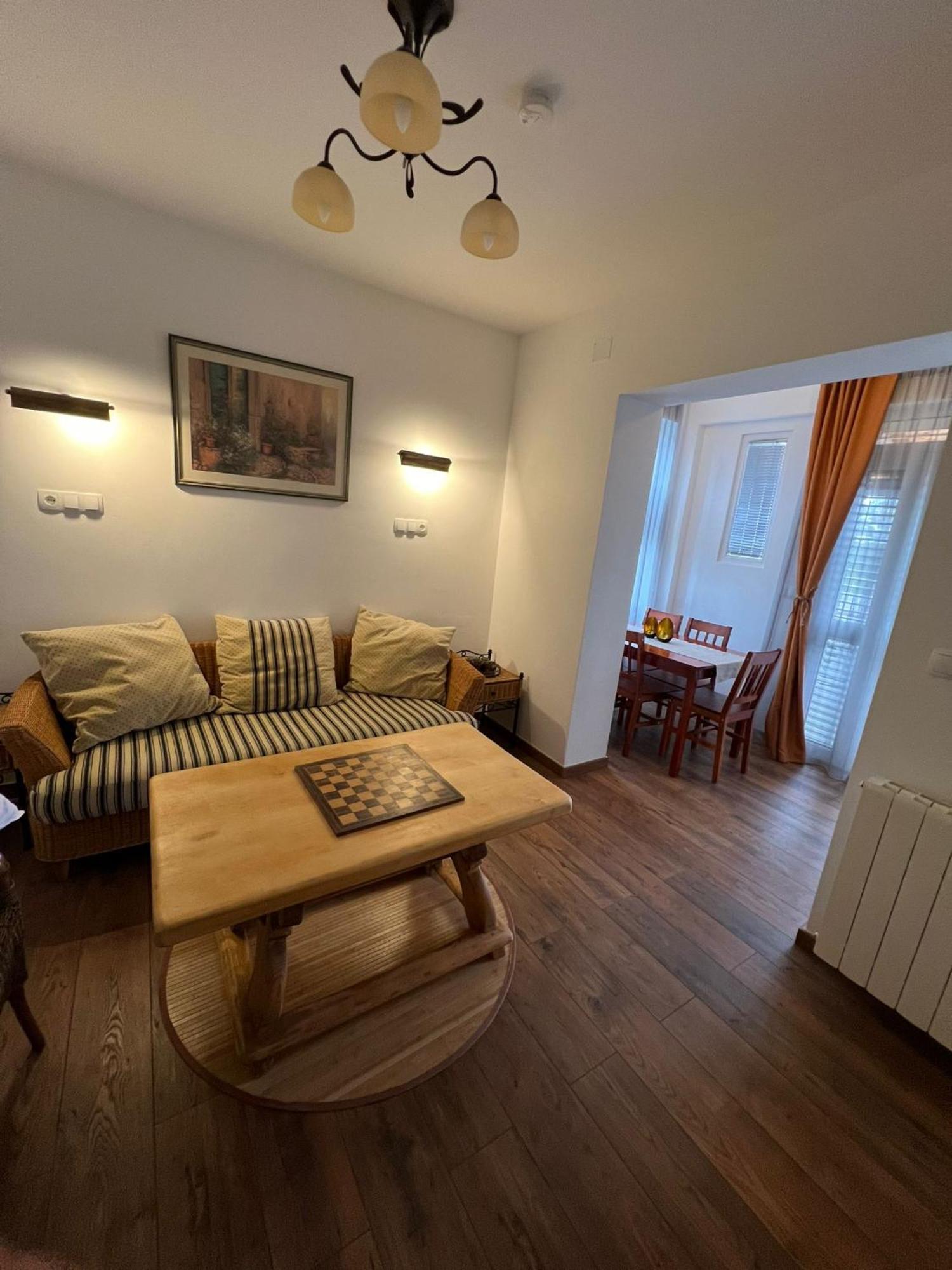 Villa Rossi Brzac Bagian luar foto