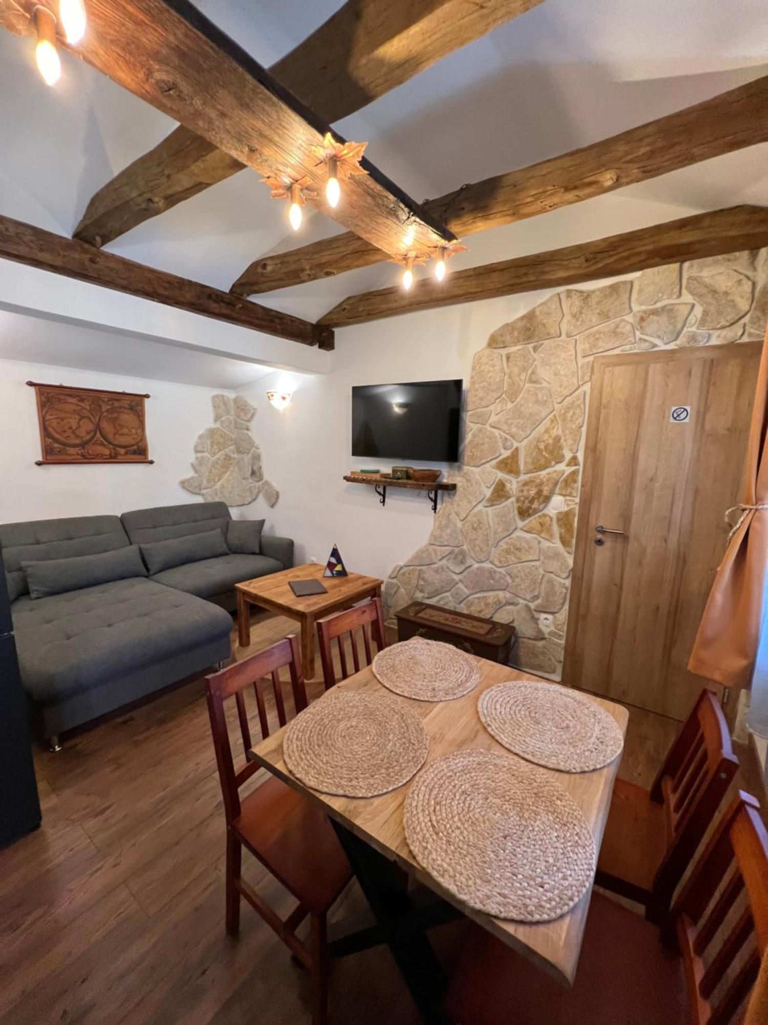 Villa Rossi Brzac Bagian luar foto